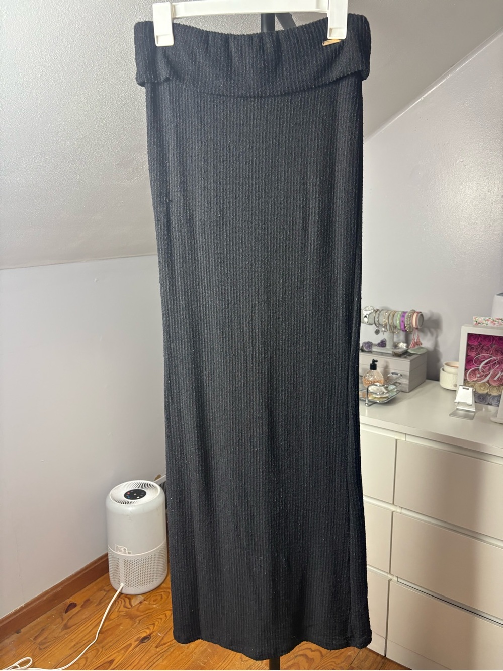 Black Ribbed Maxi Skirt - Women